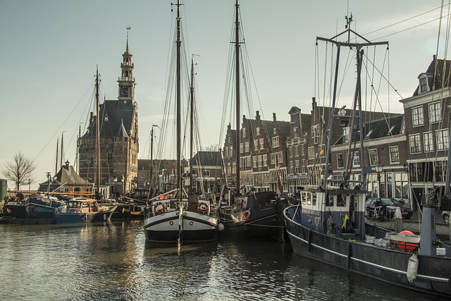 Fra amsterdam til alkmaar: En hunds guide til hollands ferieparadis